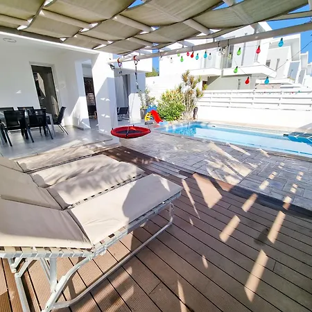 Villa With Private Pool And Bbq 17 *