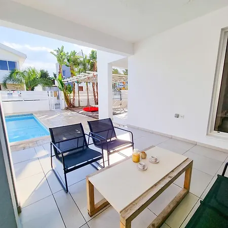 With Private Pool And Bbq 17 Perivolia